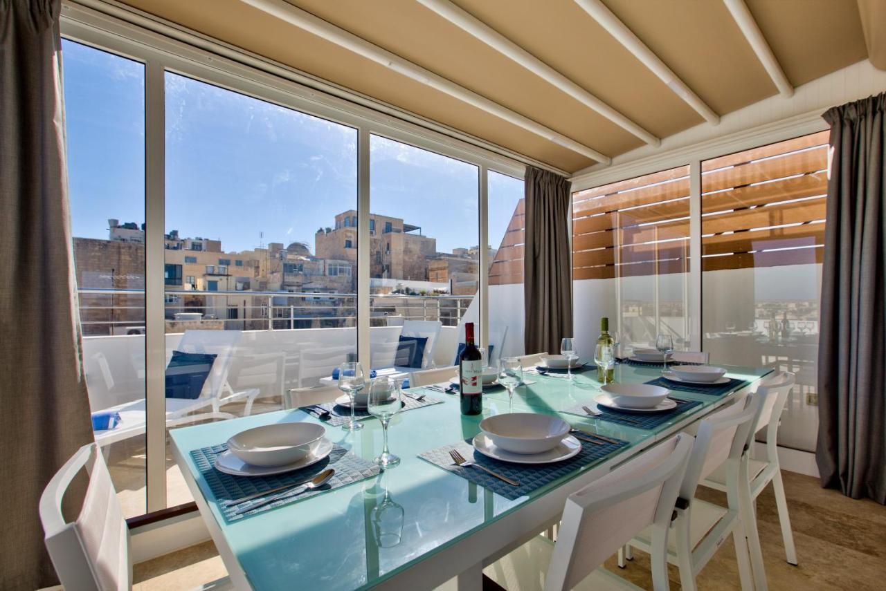 Valletta Luxury 4-Bedroom Duplex With Stunning Sea Views Private Terrace And Jacuzzi מראה חיצוני תמונה