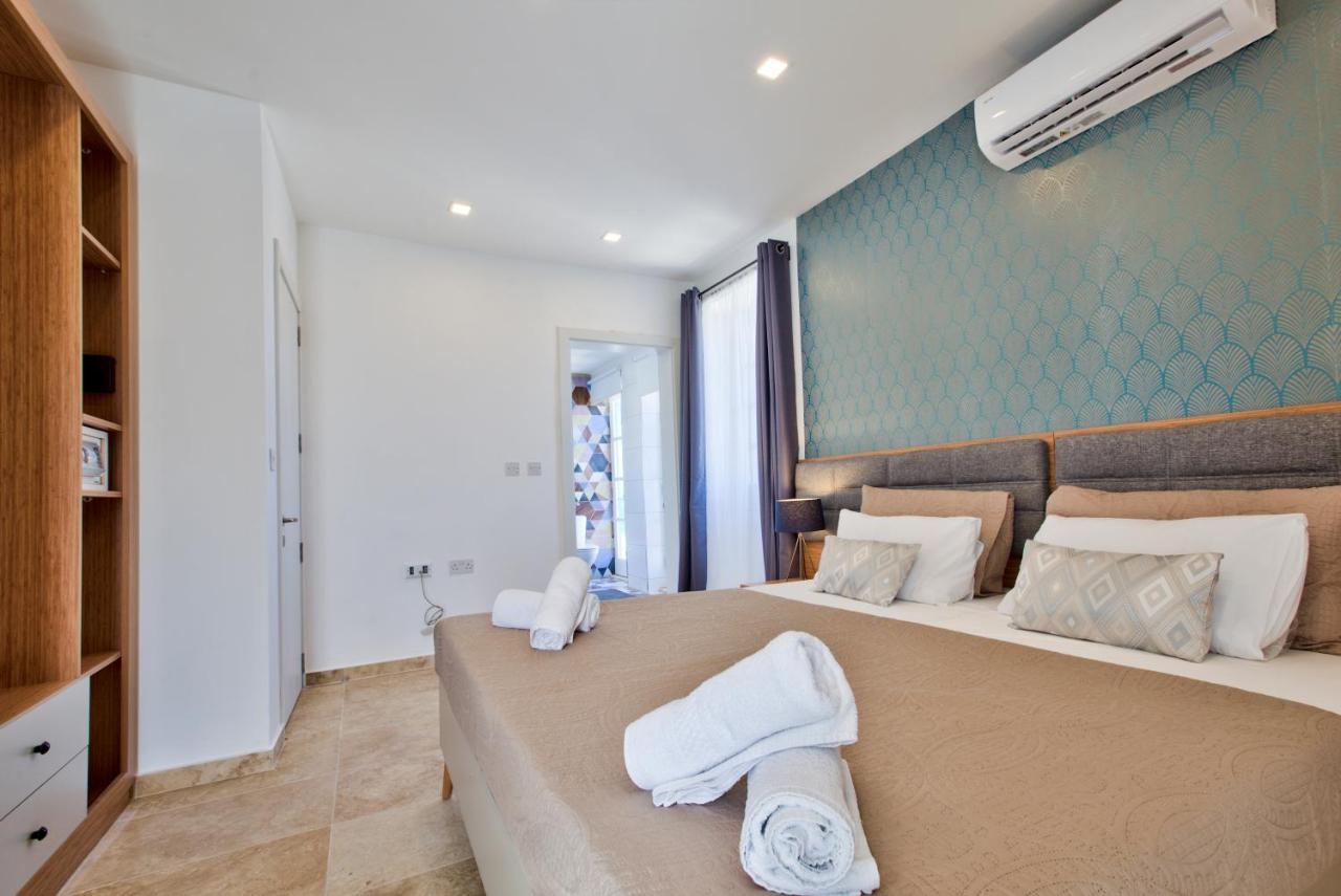 Valletta Luxury 4-Bedroom Duplex With Stunning Sea Views Private Terrace And Jacuzzi מראה חיצוני תמונה